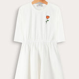 Back print style dress - white