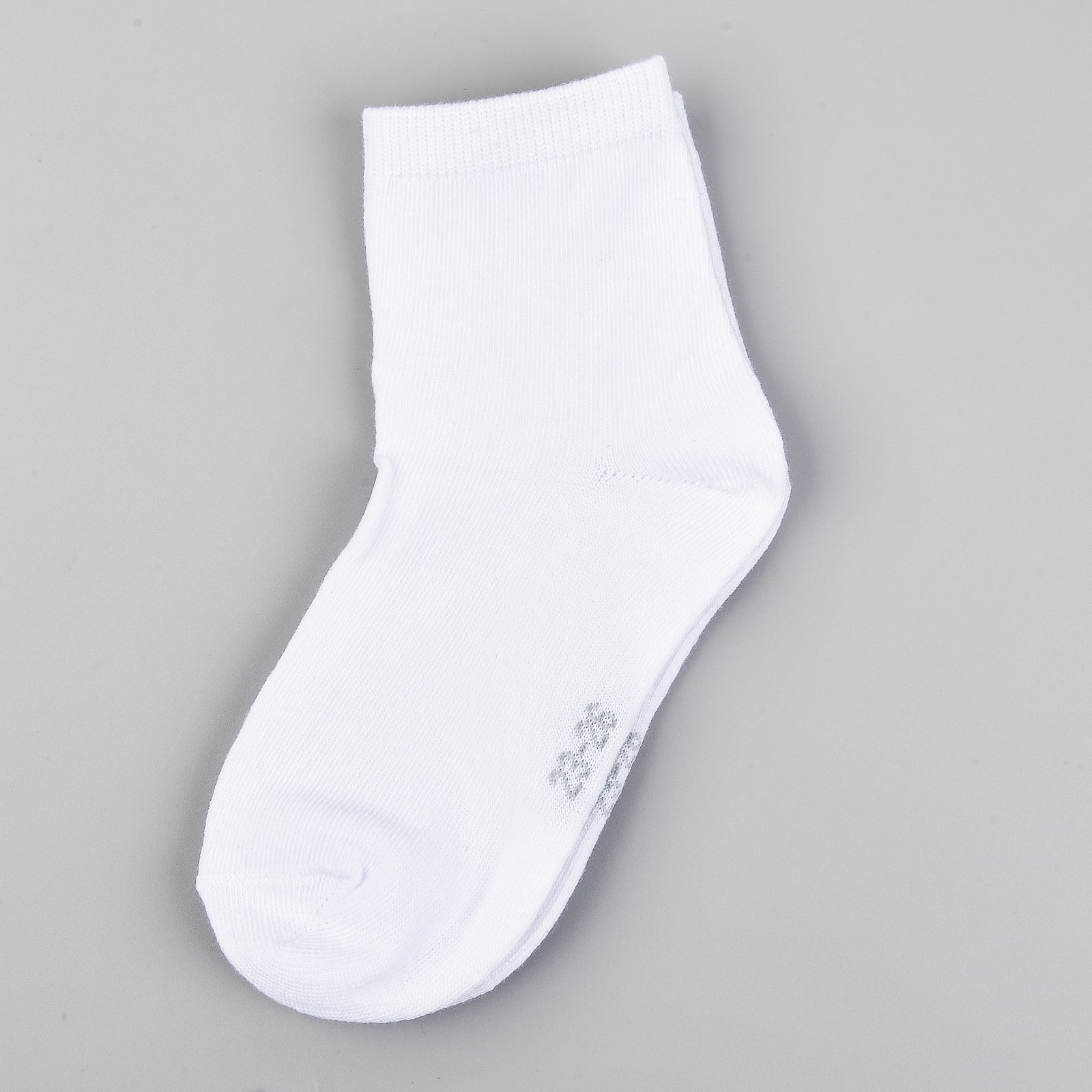 Trio of white socks - white