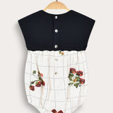 Plaid overalls combined with knitwear - Navy
