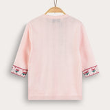 Knitted shirt with floral decoration - pink