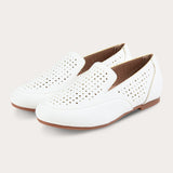 Boys' boat with holes - ivory
