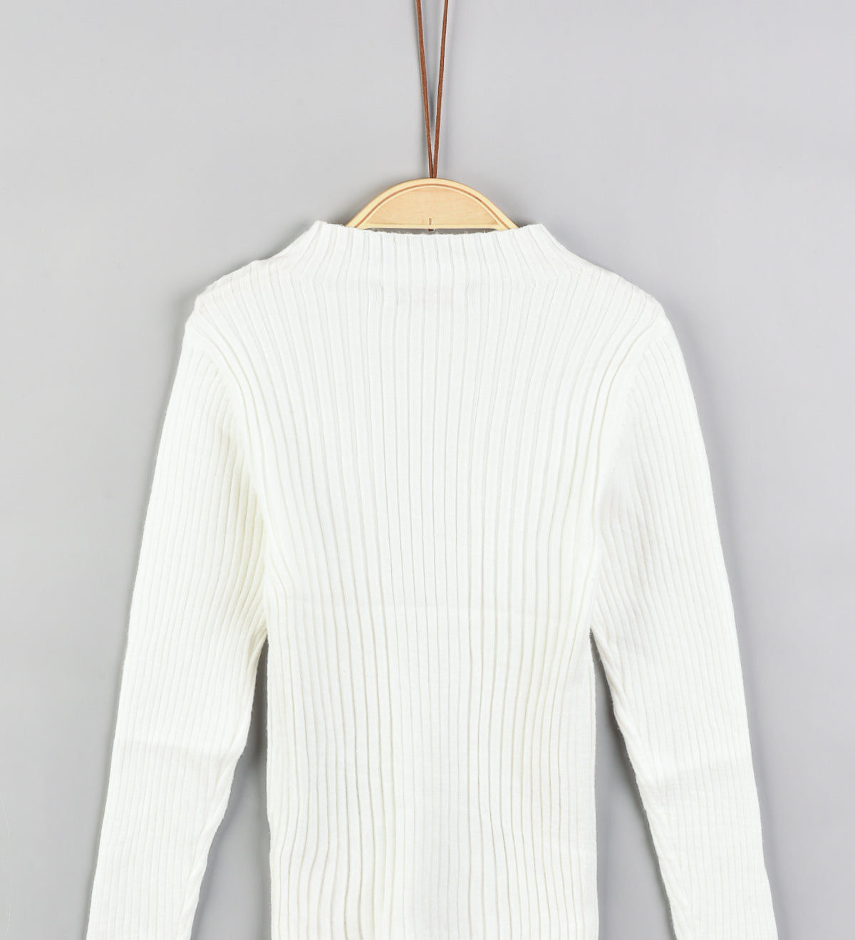 Half turtleneck knit shirt - cream