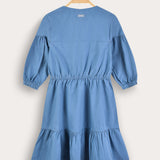 Tiered dress with gathers and ribbon - blue