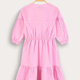 Tiered dress with gathers and ribbon - pink