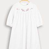Pleated dress with embroidery - cream