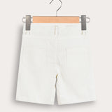 Front seam of shorts - beige